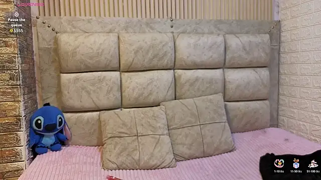 ValeryMorales online show from December 2025 03:28:02 AM