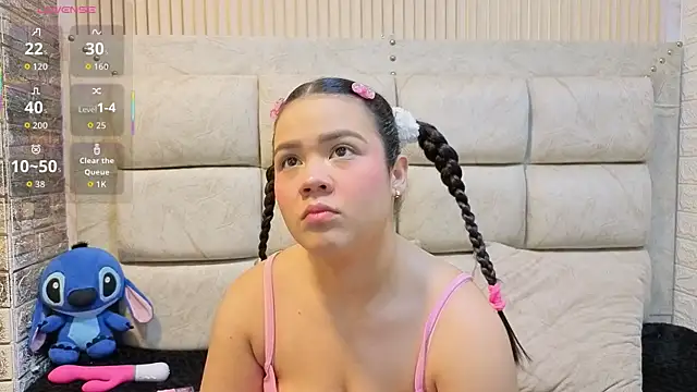 ValeryMorales online show from December 2025 03:20:02 AM