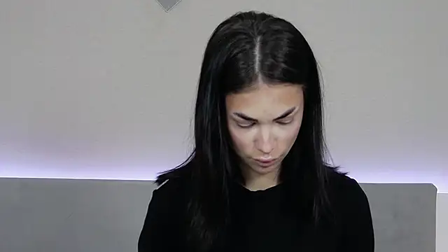 RachaelMils online show from December 2025 03:50:01 AM