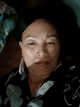 Snapshot of Lili-123k chatting on May 2026 08:44:01 AM Lili-123k online show from May 2026 08:44:01 AM