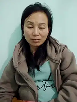 Lili-123k online show from December 2025 03:17:01 PM