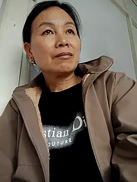 Lili-123k online show from February 2026 02:18:01 AM