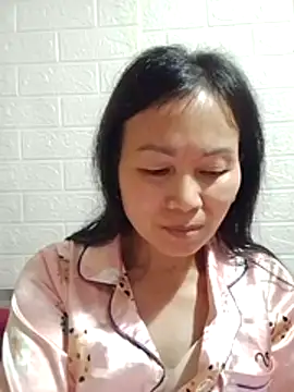 Lili-123k online show from February 2026 01:01:02 PM