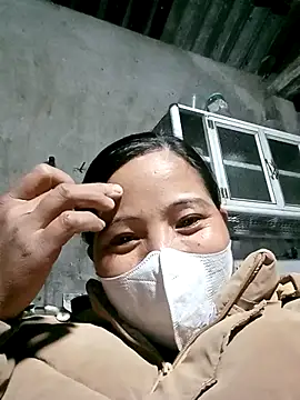 felicity chloe online show from February 2026 01:42:01 PM