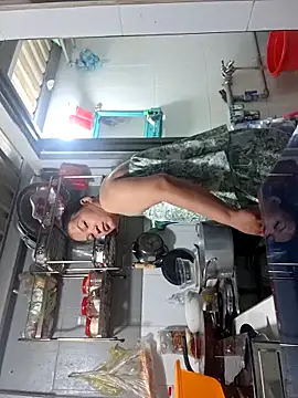 felicity chloe online show from April 2026 10:28:01 AM