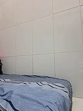 felicity chloe online show from April 2026 01:28:01 PM