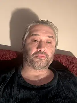 Olomoucak1982 online show from February 2026 06:09:01 PM