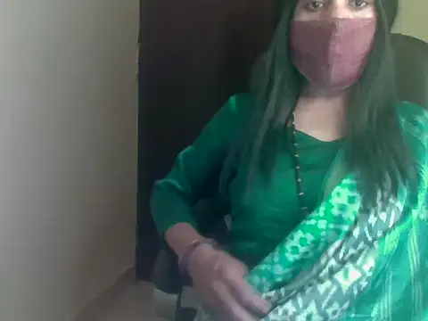 Snapshot of Lovely_Ladyboy_star chatting on February 2026 04:23:01 AM Lovely Ladyboy star online show from February 2026 04:23:01 AM