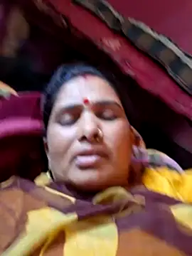Your-shreya143 online show from May 2026 06:11:02 AM