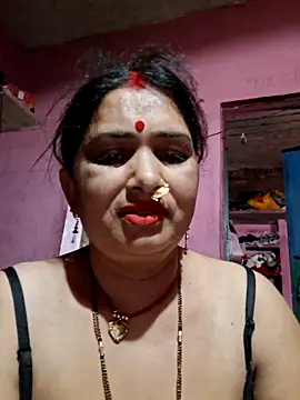 Your-shreya143 online show from May 2026 09:00:02 PM