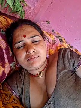 Your-shreya143 online show from May 2026 08:53:01 AM