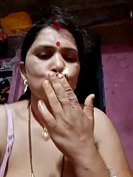 Your-shreya143 online show from May 2026 09:14:02 PM