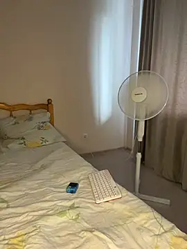 MonicaMercer online show from July 2026 10:33:01 AM