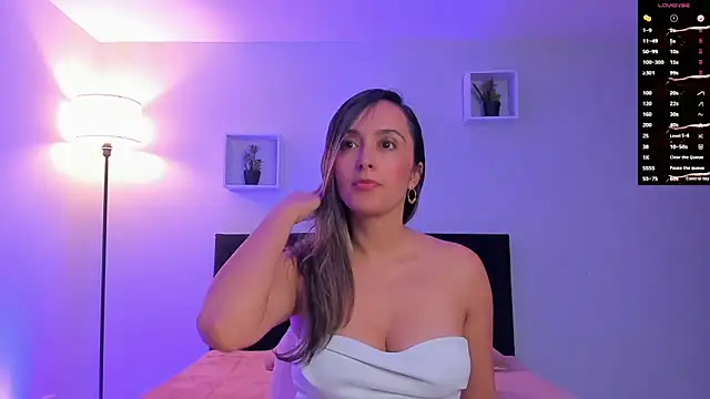 Victoria Rose  online show from June 2026 08:10:01 PM