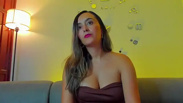 Victoria Rose  online show from May 2026 08:08:01 PM
