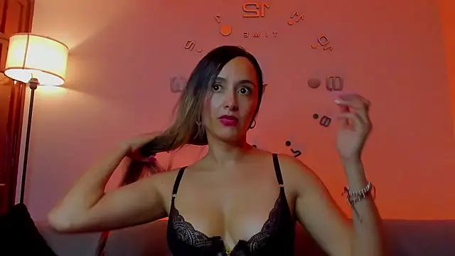 Victoria Rose  online show from May 2026 08:29:02 PM