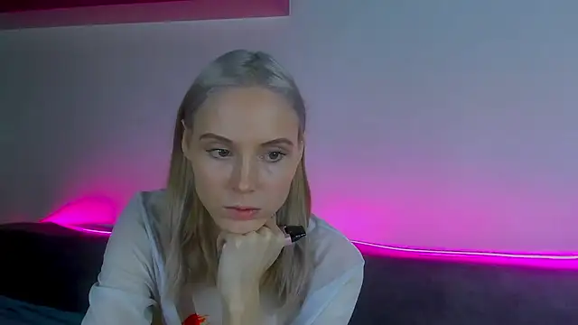 Gina Gina love online show from December 2025 08:13:02 AM