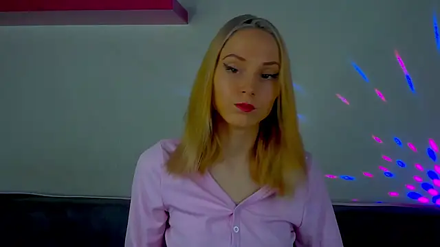 Snapshot of Gina_Gina_love chatting on December 2025 10:50:02 AM Gina Gina love online show from December 2025 10:50:02 AM