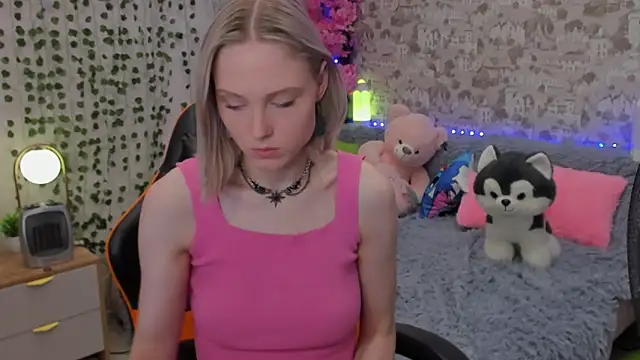 Snapshot of Gina_Gina_love chatting on June 2026 01:06:01 AM Gina Gina love online show from June 2026 01:06:01 AM