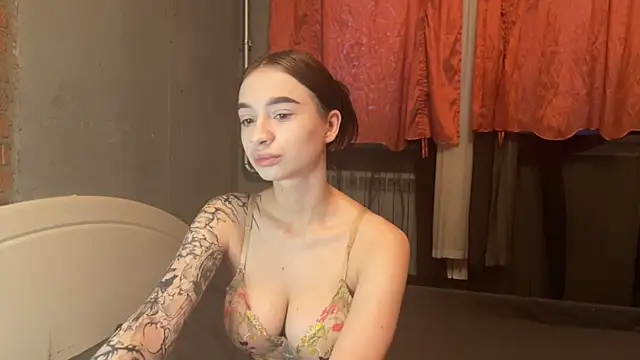 imChatty Alice online show from May 2026 01:23:01 AM