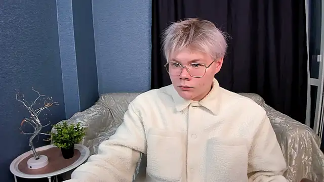 Snapshot of Brian_Mils chatting on January 2026 12:31:01 PM Brian Mils online show from January 2026 12:31:01 PM