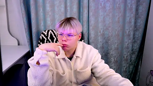 Snapshot of Brian_Mils chatting on January 2026 12:19:02 PM Brian Mils online show from January 2026 12:19:02 PM