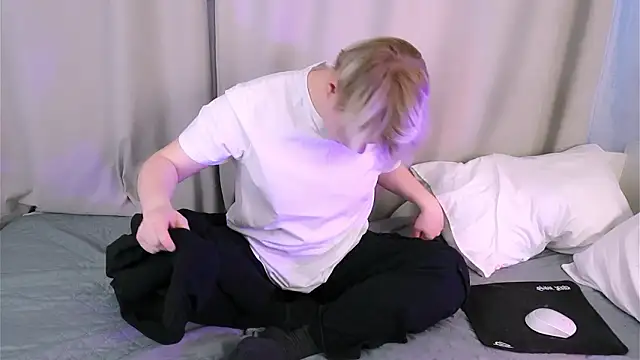 Snapshot of Brian_Mils chatting on February 2026 11:21:02 AM Brian Mils online show from February 2026 11:21:02 AM