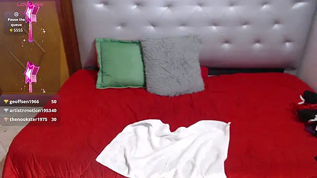 milan mayesty online show from March 2026 11:10:01 PM