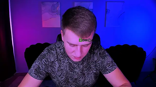 derek hawk  online show from December 2025 09:41:01 AM