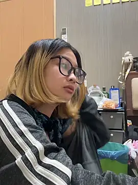 abella1116 online show from February 2026 04:07:01 PM