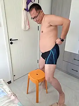 Snapshot of a_jie chatting on December 2025 01:06:02 AM a jie online show from December 2025 01:06:02 AM