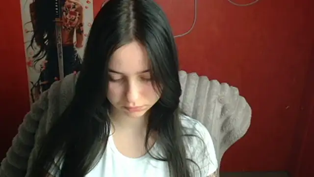 Lilu May online show from April 2026 11:44:02 AM