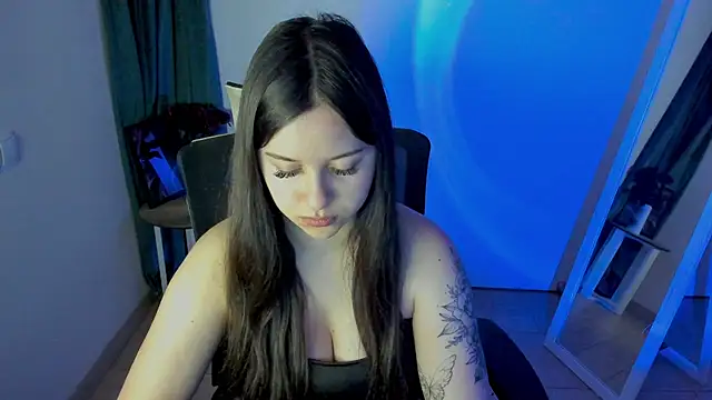 Lilu May online show from May 2026 12:56:01 PM