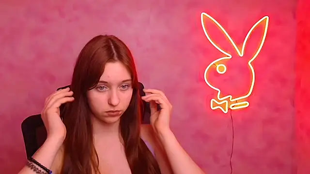 Snapshot of Lilu_May chatting on December 2025 04:06:01 PM Lilu May online show from December 2025 04:06:01 PM