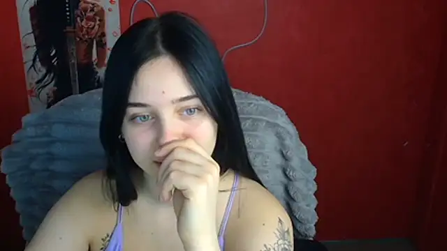 Lilu May online show from April 2026 12:11:01 PM