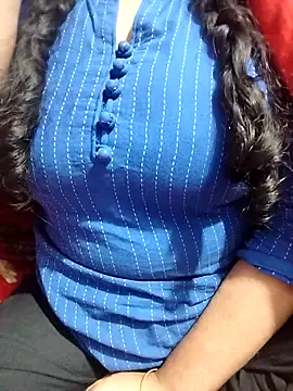 hottyrose69 online show from February 2026 02:57:01 PM