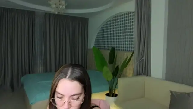 JesusBeckler online show from December 2025 03:38:02 PM