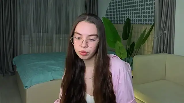 Snapshot of JesusBeckler chatting on December 2025 04:13:01 PM JesusBeckler online show from December 2025 04:13:01 PM