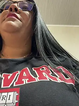 Snapshot of Carameloswing1 chatting on February 2026 02:35:02 PM Carameloswing1 online show from February 2026 02:35:02 PM