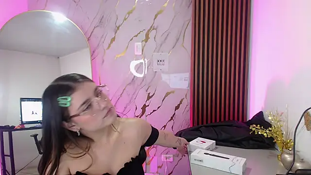 Diamond juliana online show from April 2026 03:53:01 AM