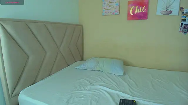 Laurita 023 online show from February 2026 11:10:01 AM