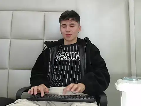 JuanGomm online show from January 2026 07:50:02 PM