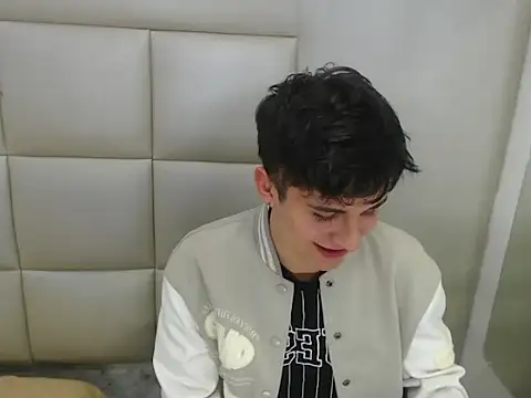 JuanGomm online show from December 2025 03:44:02 AM