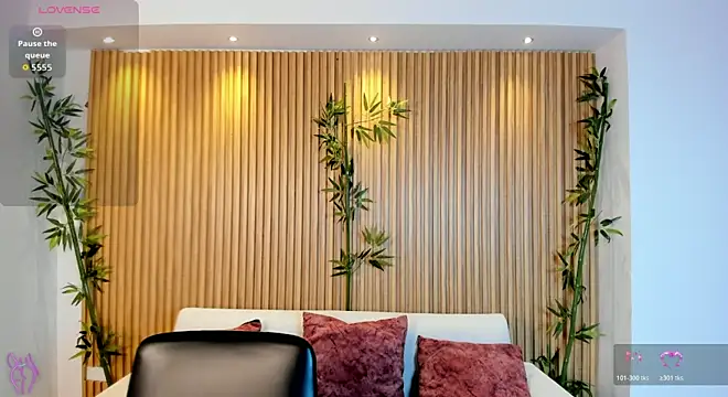 TiffanyHoustton online show from March 2026 12:06:01 PM