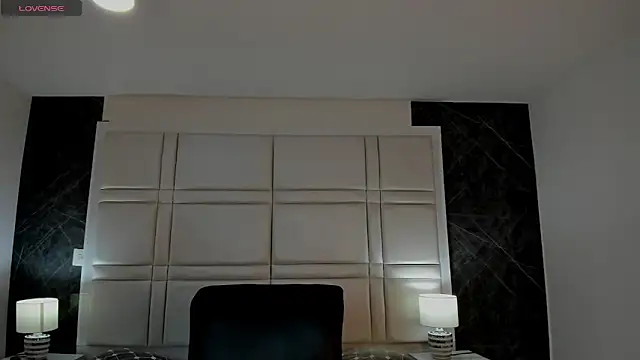 TiffanyHoustton online show from March 2026 12:09:01 PM