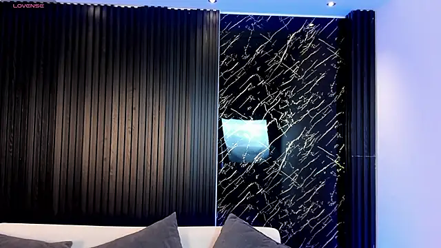 TiffanyHoustton online show from March 2026 12:14:01 PM