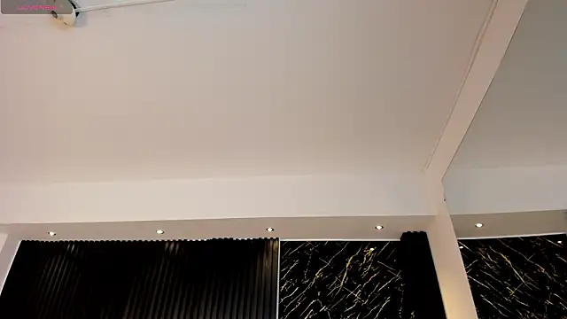 TiffanyHoustton online show from February 2026 11:44:02 AM