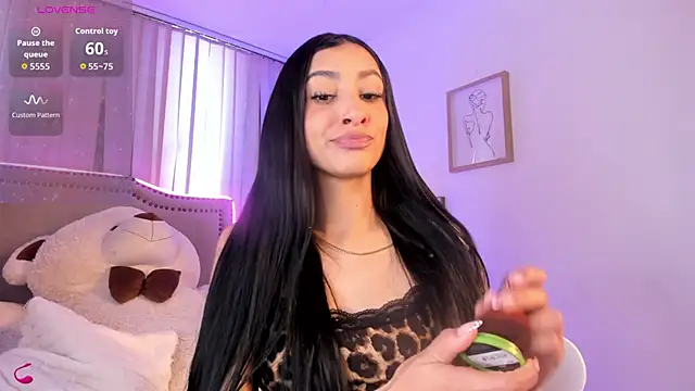 Snapshot of lya__brown chatting on June 2026 01:50:01 PM lya brown online show from June 2026 01:50:01 PM