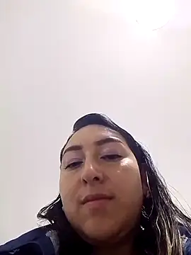 Valeria montana  online show from January 2026 12:30:01 PM