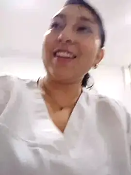 Valeria montana  online show from February 2026 12:39:01 PM